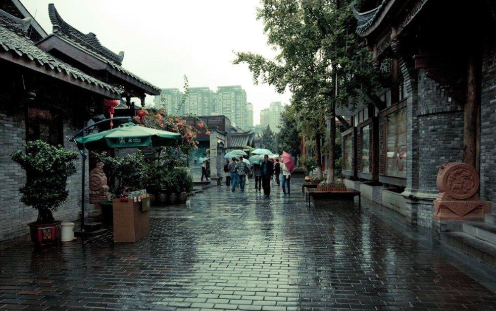 唠家常,“唠”出群众的急难愁盼......